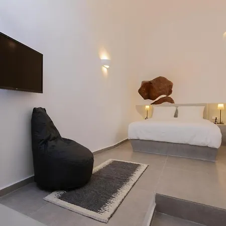 Ammoudi Sunset Cave Santorini Apartment