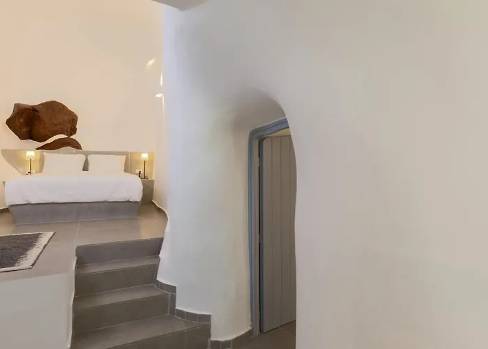 Ammoudi Sunset Cave Santorini