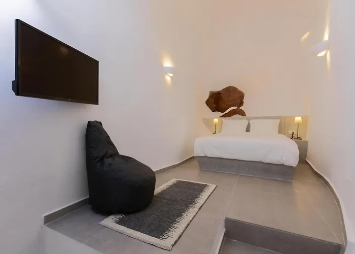 Ammoudi Sunset Cave Santorini Apartment